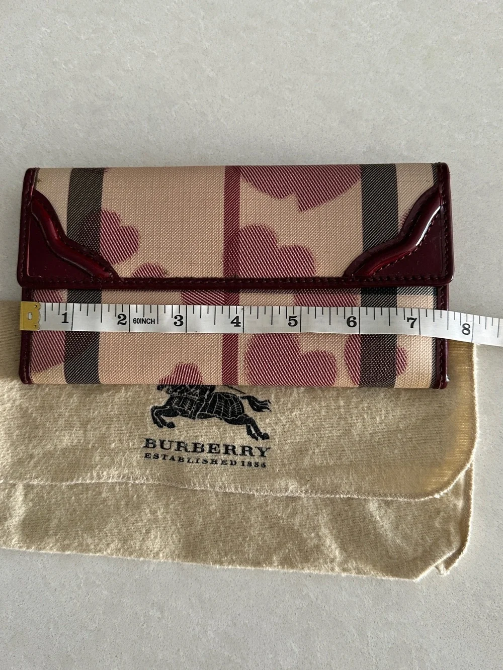 Burberry  vintage Leather hearts  Wallet with ID Window